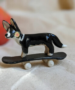 Corgi cardigan porcelaine