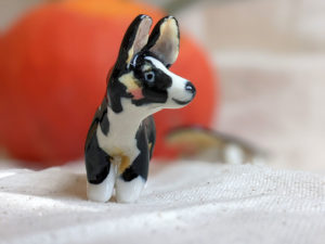 Corgi cardigan porcelaine