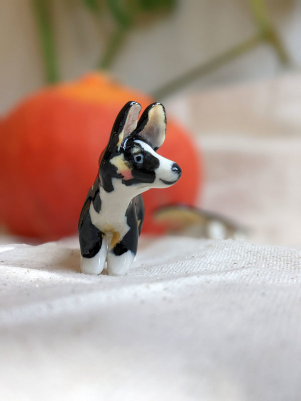 Corgi cardigan porcelaine