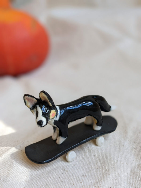 Corgi cardigan porcelaine