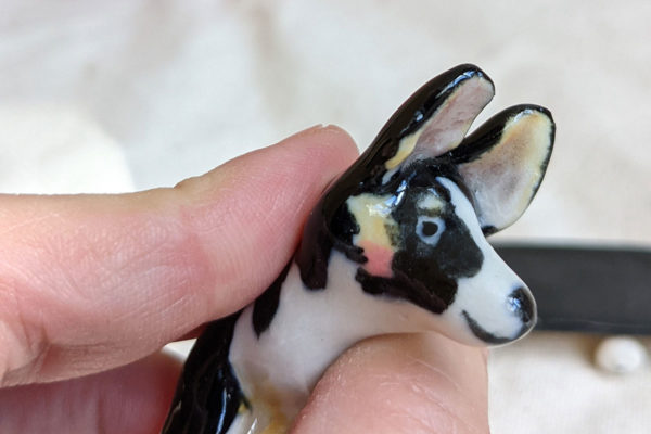 Corgi cardigan porcelaine