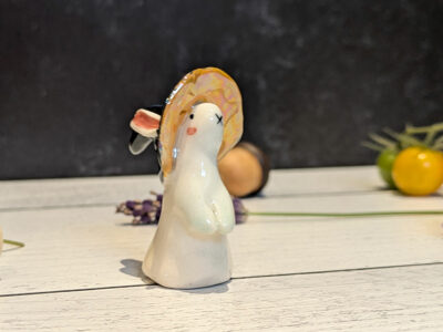 Figurine porcelaine lapin sorcière – Image 7