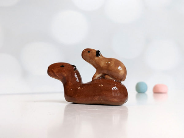 Handmade capybara ceramic figurine mom and baby