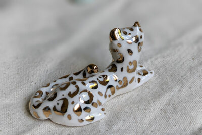 Snow Leopard Figurine - Lying - Image 8