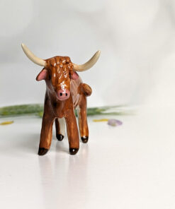 porcelan highland cow figurine