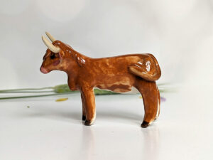 porcelan highland cow figurine