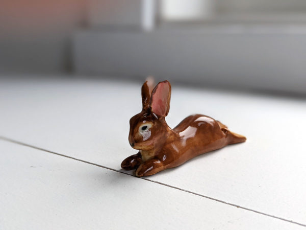 fauve de bourgogne figurine lapin porcelaine