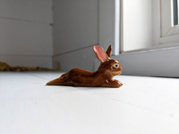 fauve de bourgogne figurine lapin porcelaine