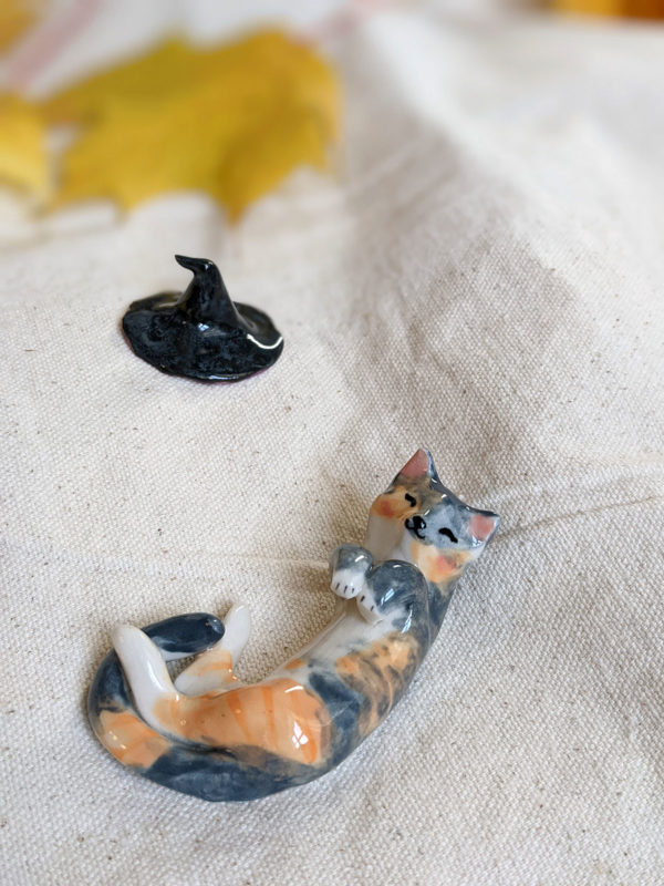 calico cat figurine