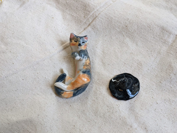 calico cat figurine