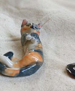 calico cat figurine