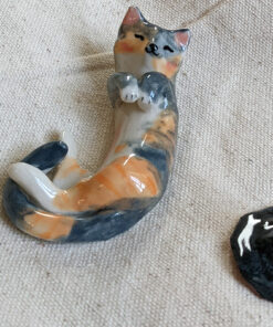 calico cat figurine