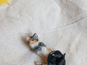 calico cat figurine