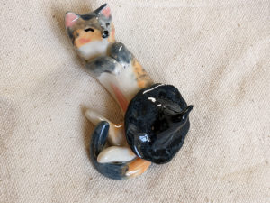 calico cat figurine