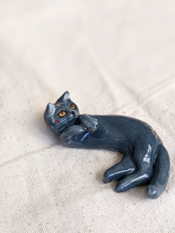 chartreux figurine