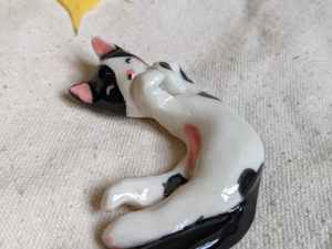 snuggling cats porcelain figurines