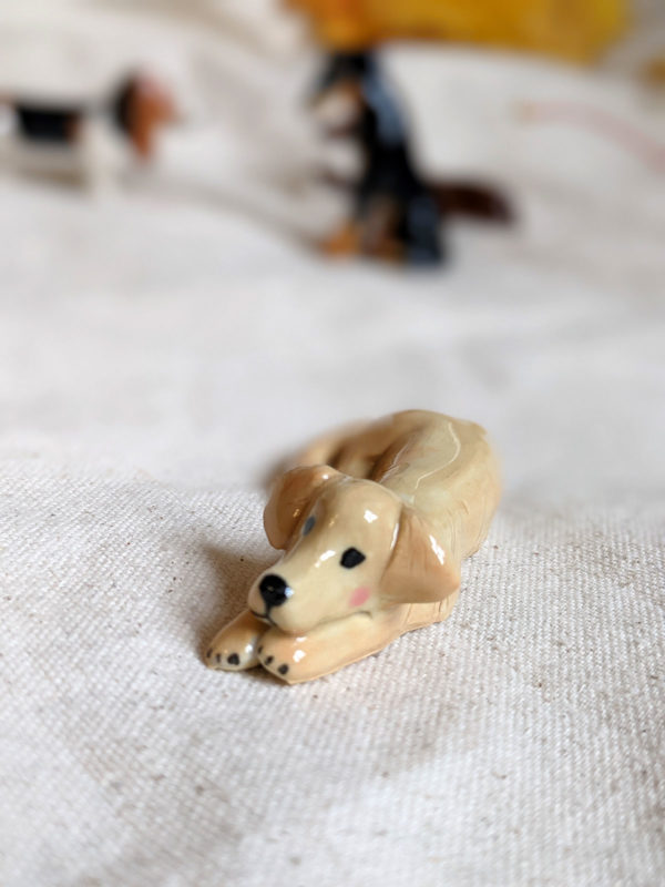 porcelain dog figurine golden retriever