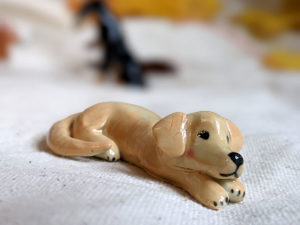 porcelain dog figurine golden retriever