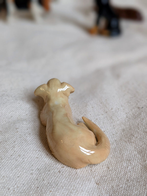 porcelain dog figurine golden retriever