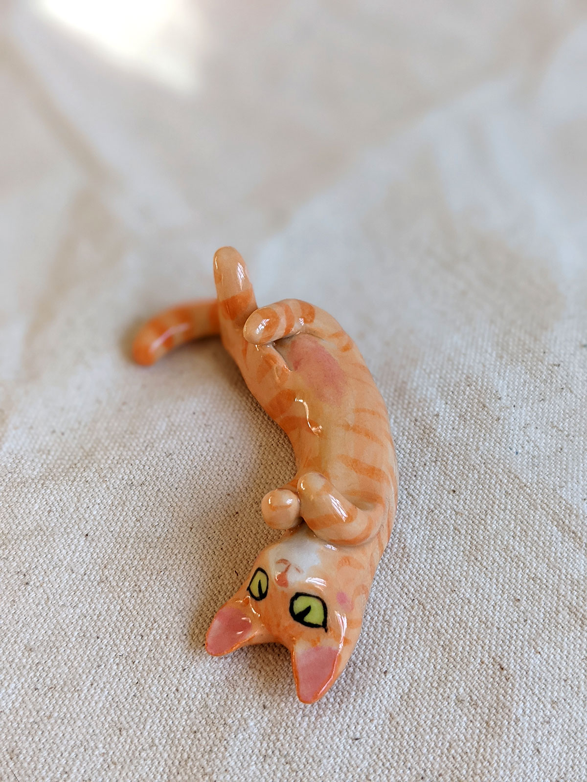 Ginger Cat Figurine Kness