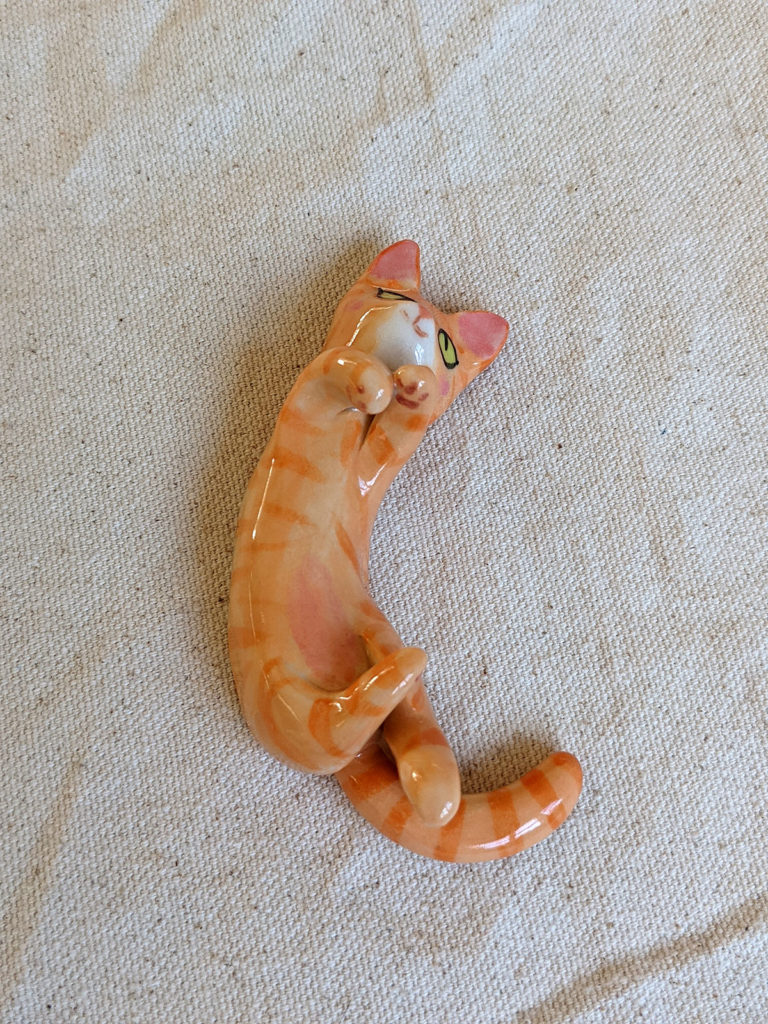 Ginger Cat Figurine Kness