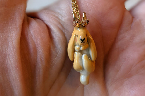 pendentif lapin bélier