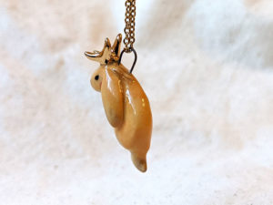 pendentif lapin bélier