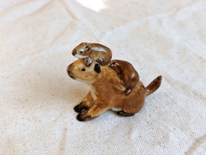 woodchuck family figurine