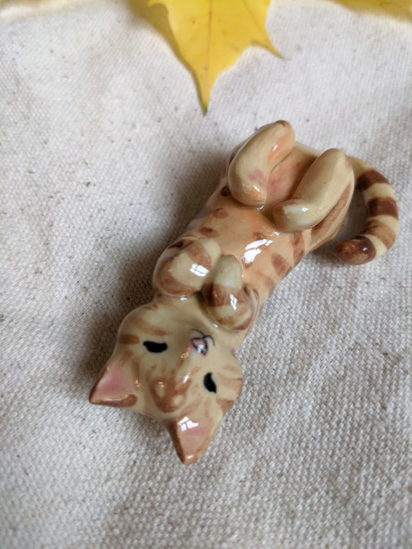 tabby cat figurine