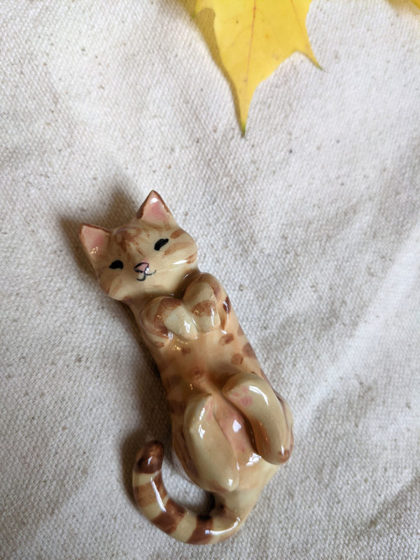 tabby cat figurine