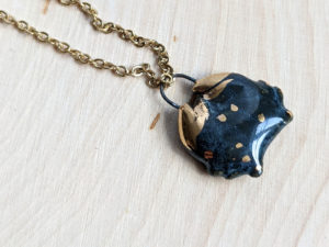 pendant cancer crab porcelain