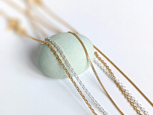 chains necklace