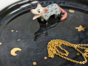 opossum screaming ring tray