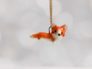 pendentif corgi porcelain pendant