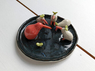 Dragons and Kiwi Dish - Image 9