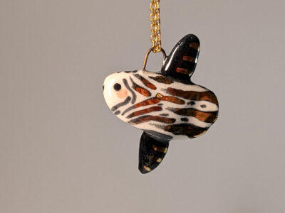 slender sunfish pendant with gold