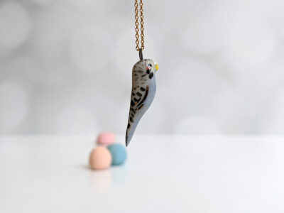 parakeer porcelain pendant perruche