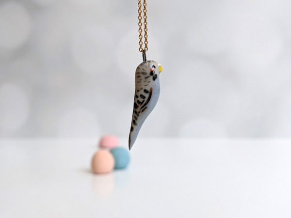 parakeer porcelain pendant perruche