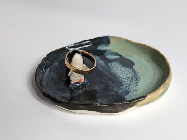 ocra jewelry dish