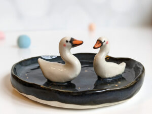 porcelain swan ring dish