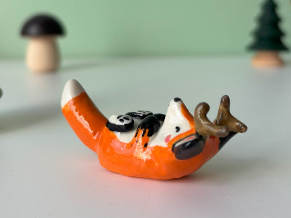 Ceramic Figurine : Antlered Fox - Lying - Image 2