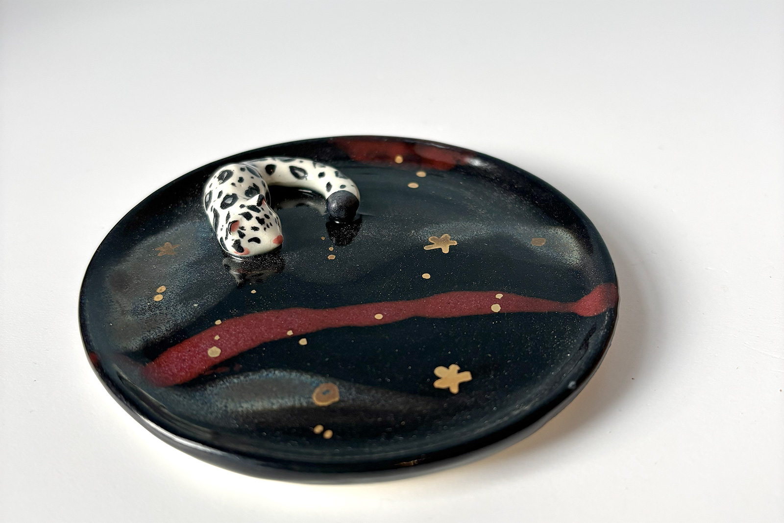 Alternative view of Coupelle à bijoux - Léopard des neiges