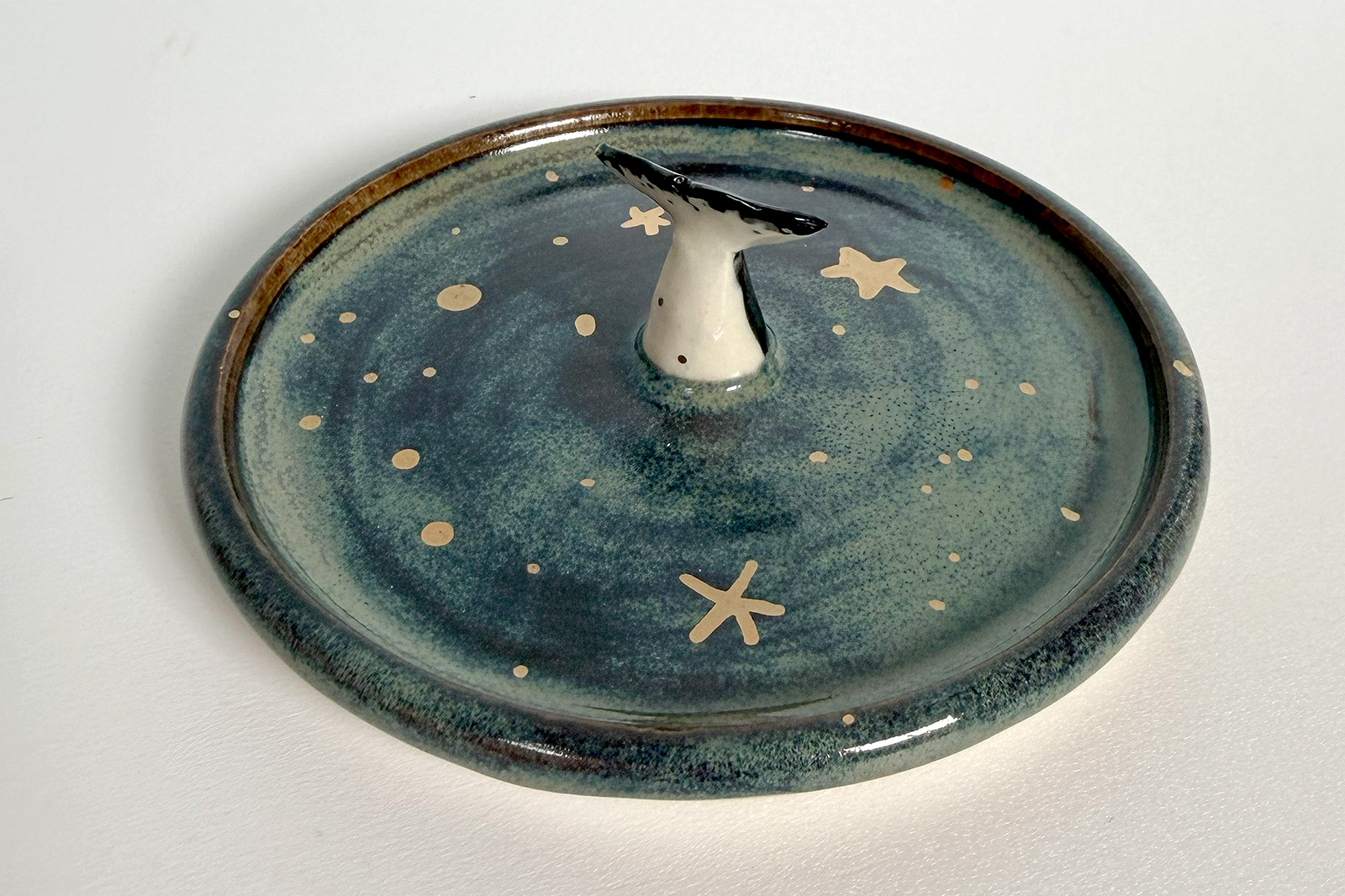 Alternative view of Porcelain Jewelry Tray : Whale