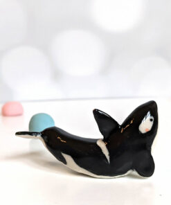 Figurine porcelaine orque Ceramic figurine orca