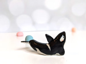 Figurine porcelaine orque Ceramic figurine orca