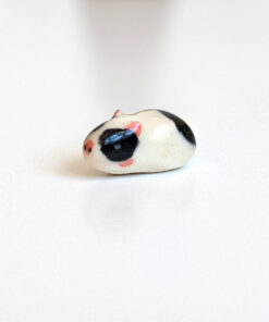 GUINEA PIG BABY FIGURINE