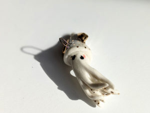 porcelain pendant squid