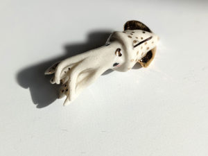 porcelain pendant squid