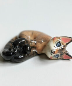 cat portrait figurine