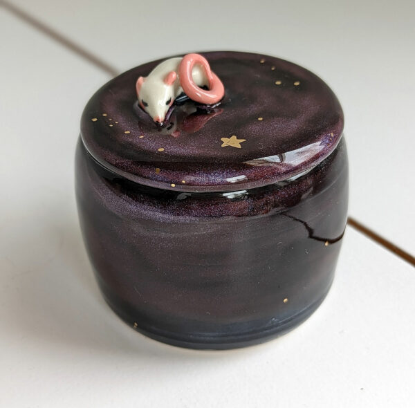 porcelain lidded jar rat urn